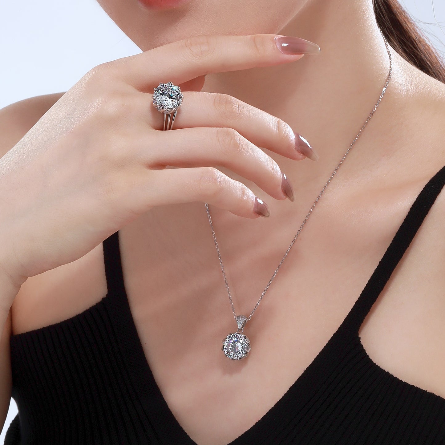 Necklace with Encapsulated round