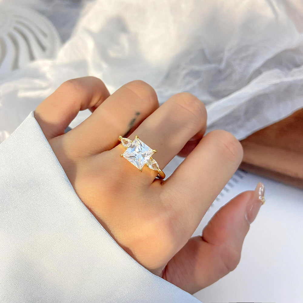 Bold square gem with Dazzling Drops