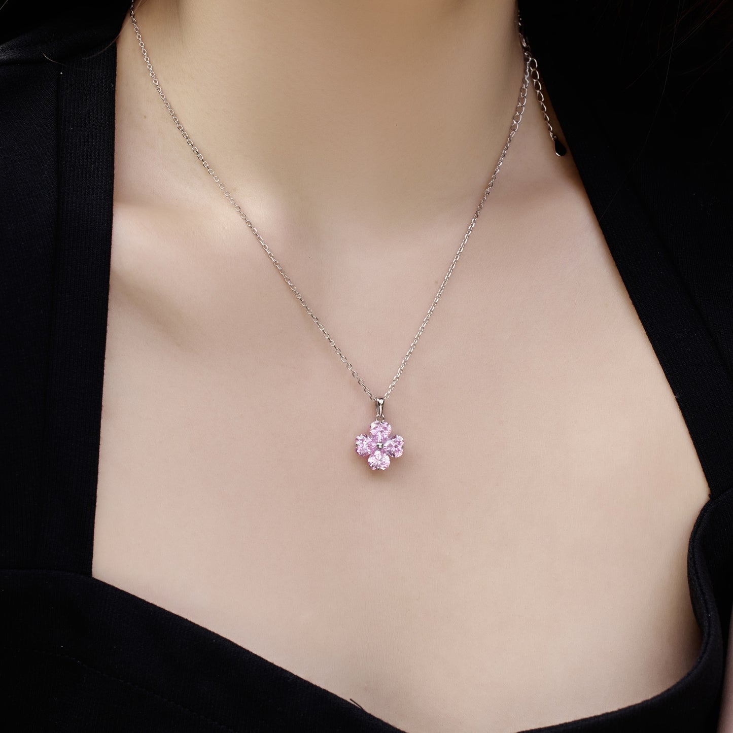 PINK FLOWER DESIGN NECKLACE