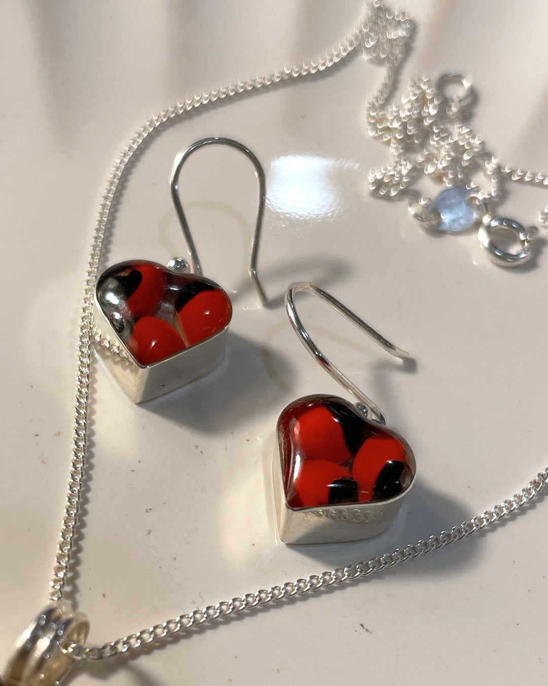 Heart-Shaped Huaruro Jewelry Set
