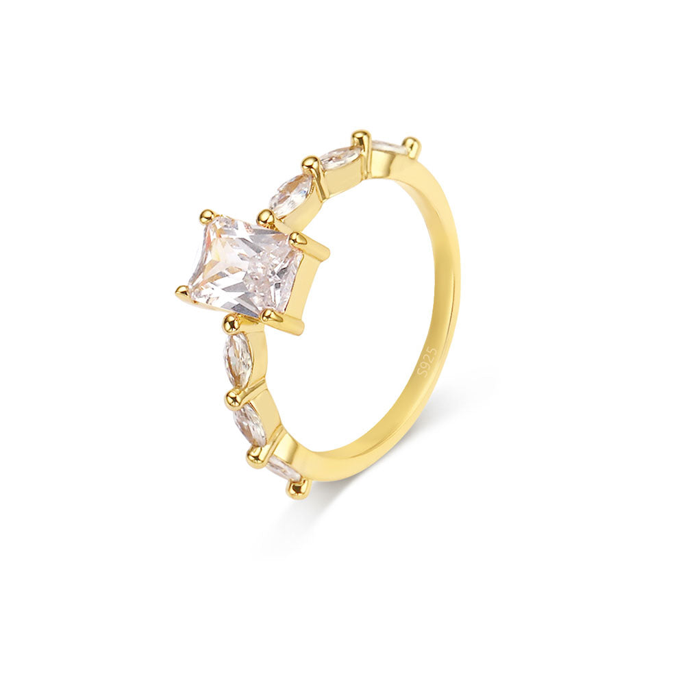 RADIANT ELEGANCE GOLD-PLATED RING