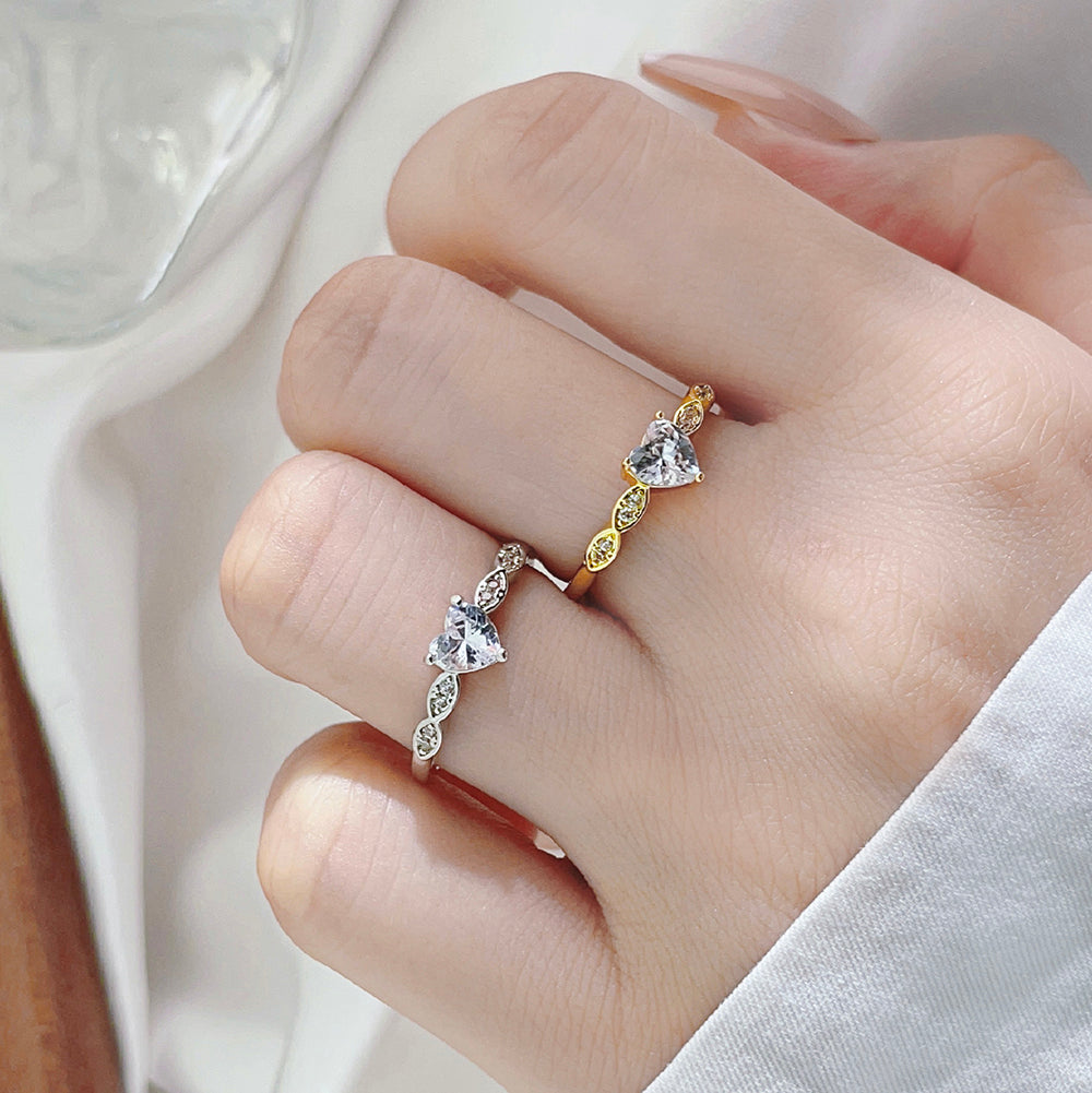 Romantic Sparkle Ring With Heart And Oval Stones