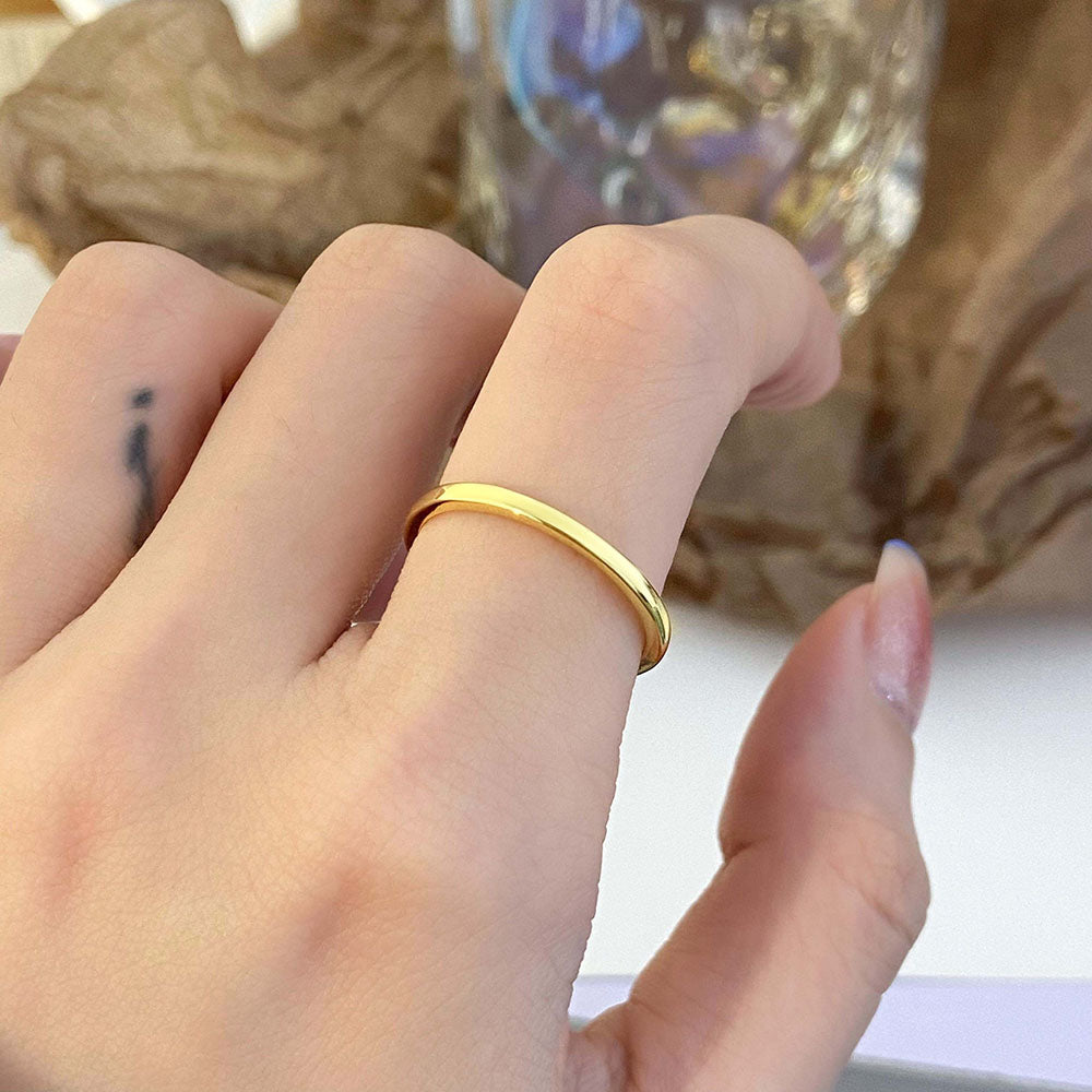 Golden Grace: The Beauty of a Slim band