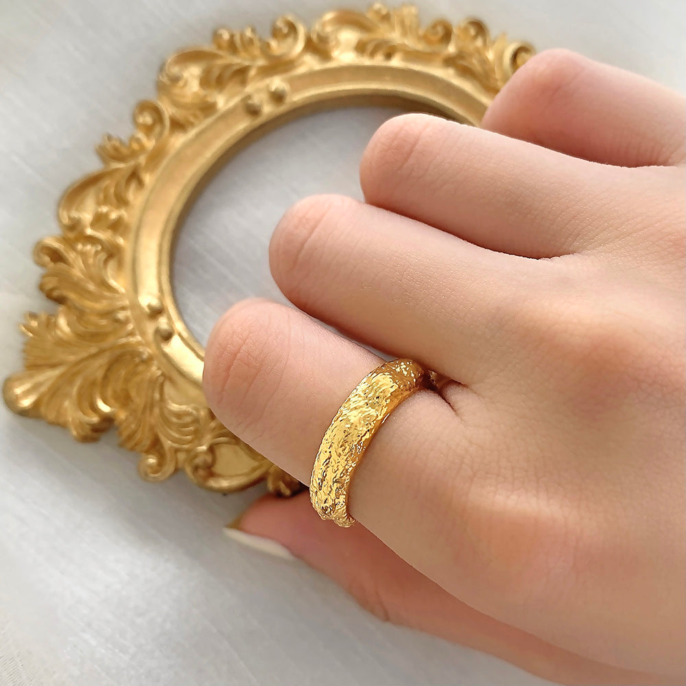 Textured Elegance Ring - 18K Gold Plated