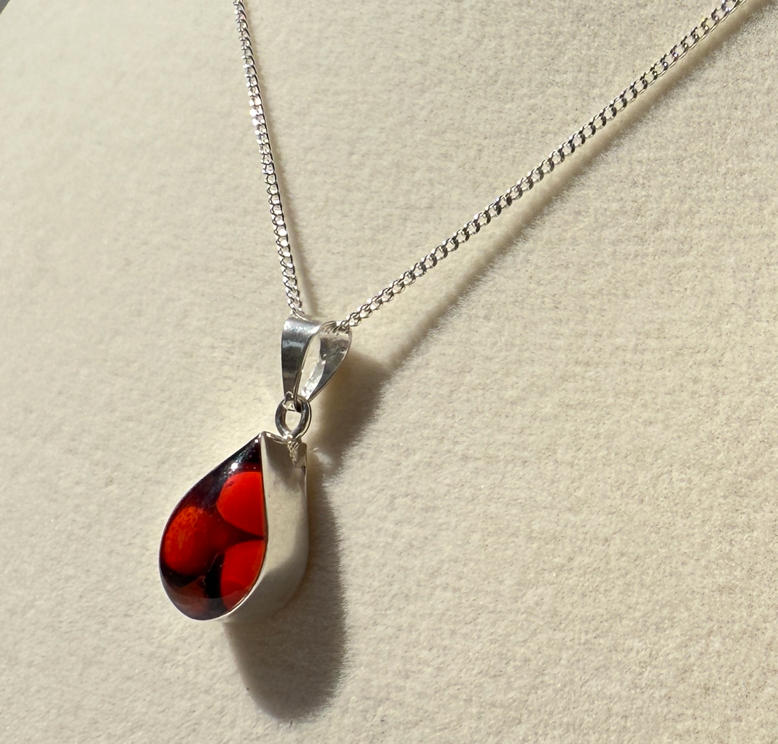 Drop-Shaped Huaruro Jewelry Set