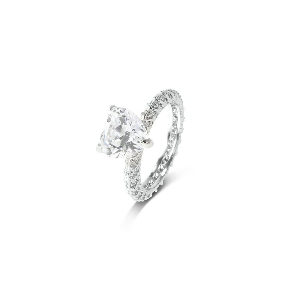 GOLD RING WITH HEART-CUT ZIRCON