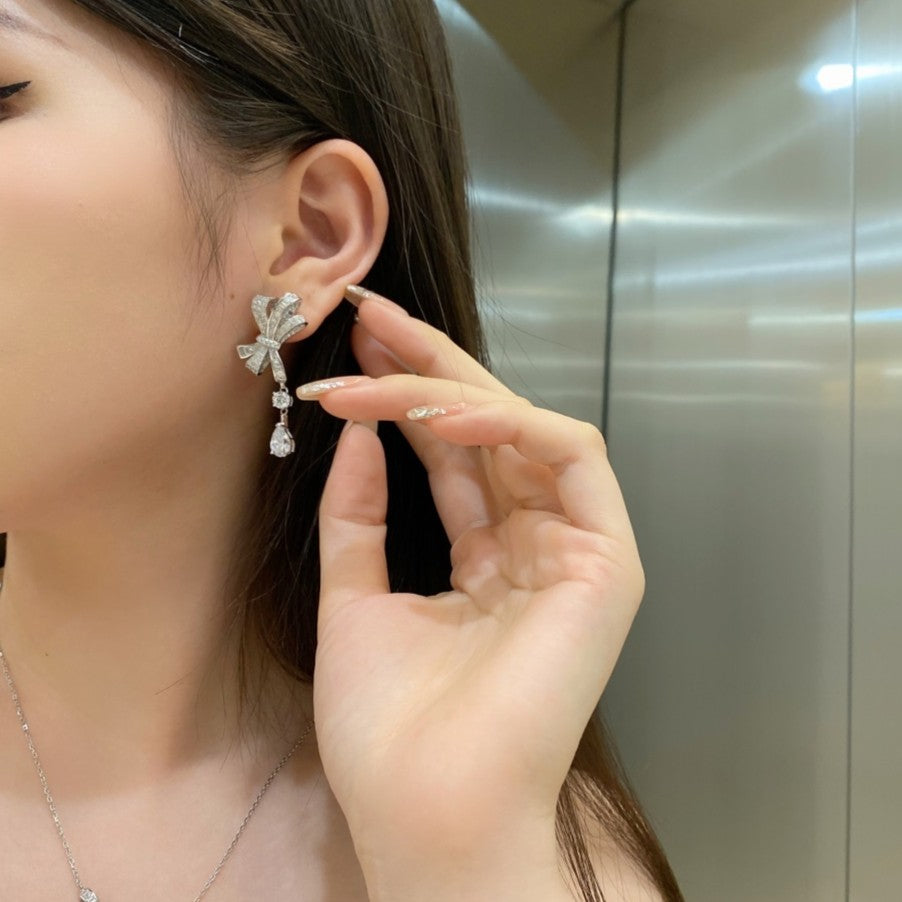 Tear Drop Bow Earrings