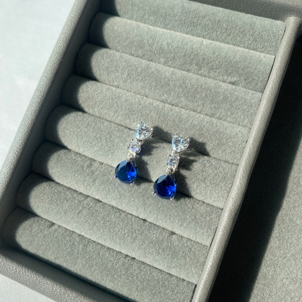 Eternal spark – Heart & tear drop earrings - Blue stone