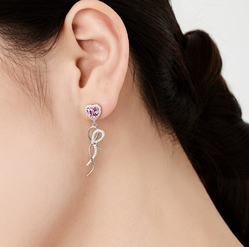 Splendor Heart Stone Earrings: Romance and Elegance