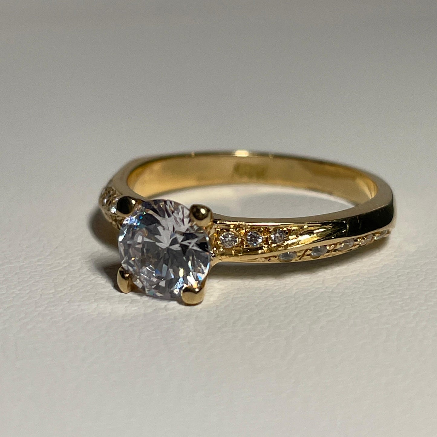 18K Gold Ring